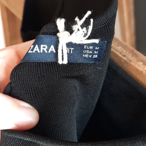 Dress - Picture 4 of 4